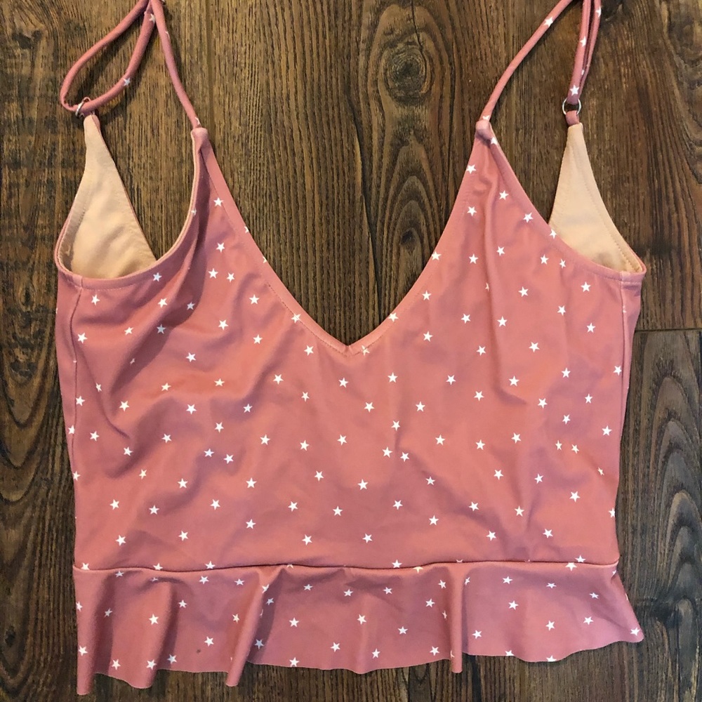 kJ medium red star scoop top